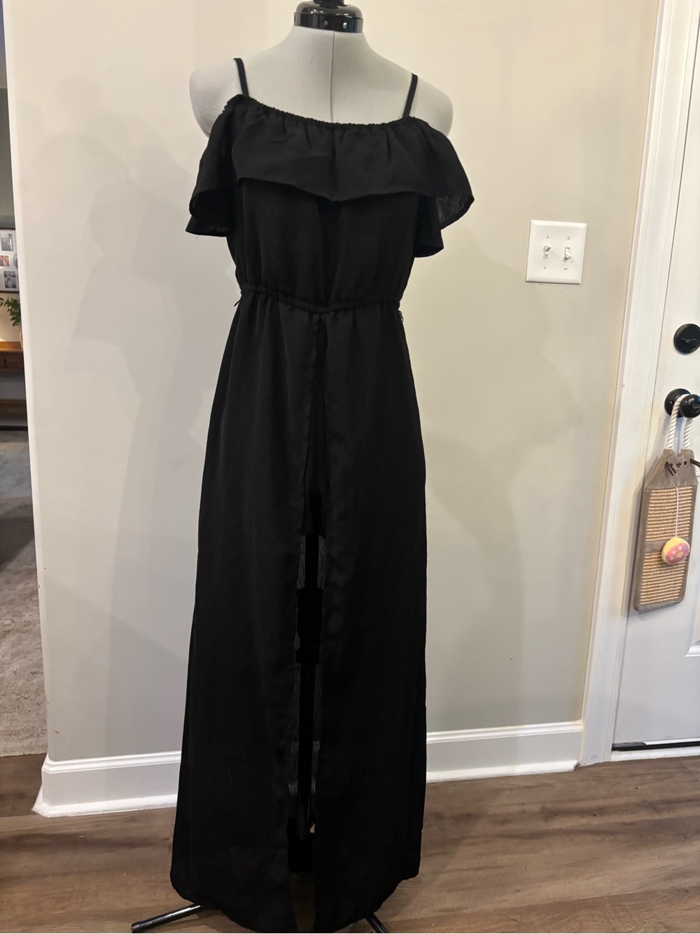 Black Off-Shoulder Maxi Dress romper with Ruffle Detail 0193